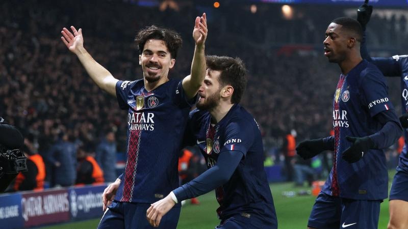 篮球篮网球员连续三场命中关键投篮